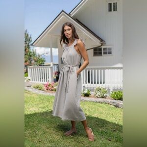 Neuflora Gray Sleeveless Dress Small